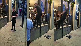 video Len si odložím pivo a ukážem ti, ako sa robí salto vzad!