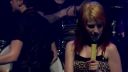 Paramore - Misery Business (naživo z NY City 2011)