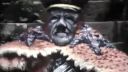 Hitler príšera útočí