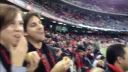 Chlapec rozosmial cely stadion