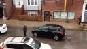 video Prepnutá žena za volantom