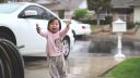 video Prvý dážď v živote