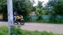 Macher z Indie na motorke