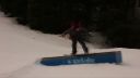 Tvrdo spadol na snowboarde