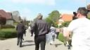 Bitka před domom Ivety Bartošovej