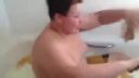 Tučko raňajkuje
