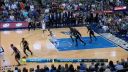 Basketbal - neposedná topánka
