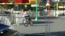 Dievča na bicykli