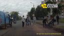 Rvacka na vozovku. Severodvinsk. Rusko.