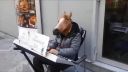 Mladý Slovinec chce zarobiť na snubný prsteň
