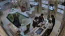 Pozrite si, ako ukradli diamantový prsteň za 300 000 eur