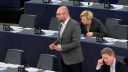 video Richard Sulík sa pýta europoslanca Gianni Pittella