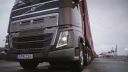 Volvo FH16 vs 750 Ton