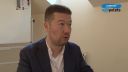 Okamura: Merkelová je blázon