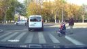 video Dedko zobral vnučku na prechádzku (Rusko)