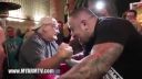 ARMwrestling: starý dedo vs bodybuilder
