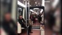 Aká prítulná.. a šup s ňou do metra! (Paríž)