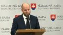 Odhalenie hoaxov SNS o "amerických základniach"