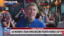 Celý bar skanduje "Fuck Trump" počas livestreamu FoxNews