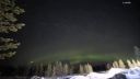 Polárna žiara natočená z fínskeho Kakslauttanenu (timelapse)