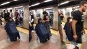 Kaderníčka vás ostrihá priamo na nástupišti (New York)