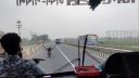 Ind si krátil chvíľu na motorke cvikmi