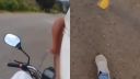 Slopať pivo za jazdy na endure?