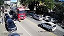 Nepozrela sa do späťáku a otvorila dvere, motorkára to takmer stálo život