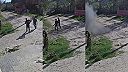 Dve ukrajinské deti našli prenosnú ručnú protitankovú zbraň, ktorú odpálili