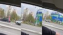 Video od očitých svedkov z Belgorodu, kde je časť rakety v dome