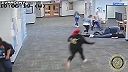 Afroamerický študent napadne učitelku (USA)