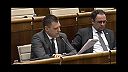Vláda spravila 8 miliardový deficit