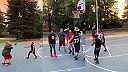 Je síce trochu obézny, no basketbal hrá lepšie ako ty!