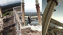 Demolácia starej továrne (pohľad z dronu)