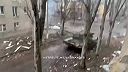 Vagnerovská T-90ka v bachmutských uliciach