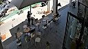 Moment dnešného teroristického útoku v Tel Avive. (drsné)