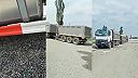 Ruský vojenský konvoj po zásahu raketou M30A1 odpálenou zo systému HIMARS