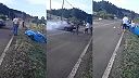 Vyťahovanie auta z diery nedopadlo podľa predstáv (Ukrajina)