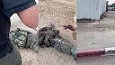 Kozojebovia (hamas) ukazujú telá izraelských vojakov