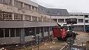 Francúzsky fekaloman opäť útočí na fasádu budovy