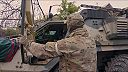 Ruskí vojaci ukoristili Azovčanom obrnené vozidlo BTR-4E