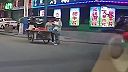 Ázijský dezolát naložil sám seba