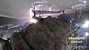 Ukrajinských vojakov vo vnútri idúceho vozidla zasiahol ruský FPV dron