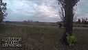 Ruský vojak s brokovnicou zostrelil prilietajúci ukrajinský FPV dron