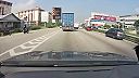 Čo zas ten Frigo vystrájal? Pozri na tú motorku!