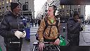 Mobilný DJ stretol na ulici starého gangstra, ktorý dal RAP ako sa patrí