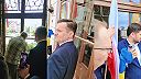 Oslobodenie budovy od žlto-modrej handry