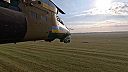 Množstvo optických vlákien na poliach v zóne SVO, zachytené AFU Mi-24.