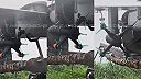 Dron, ktorý nesie dron na zostreľovanie dronov