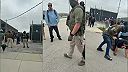 Federálni agenti použili slzotvorný sprej na protestujúcich pred budovou ICE